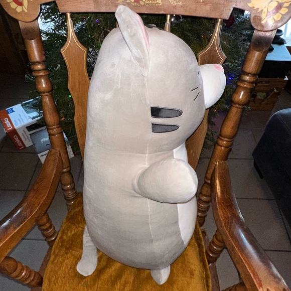 Carson the Cat 2023 Valentine's Day 26" Hugmee Squishmallow - Picture 2 of 5